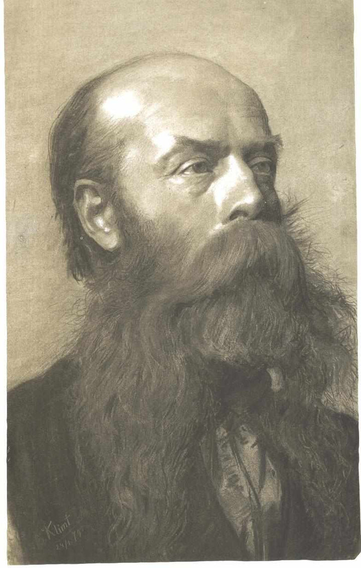 Portrait of a man with beard in three quarter profil 